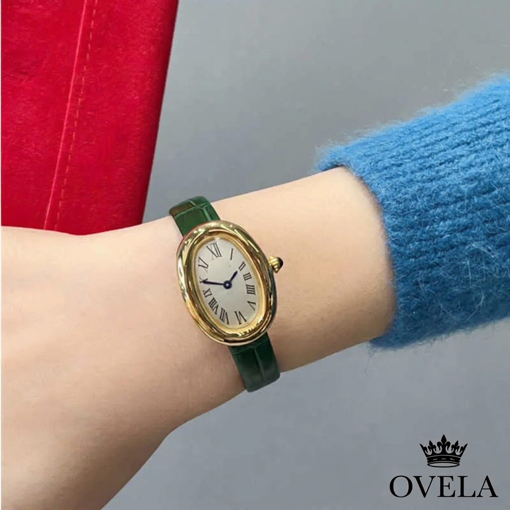 Photo au poignet avec logo OVELA