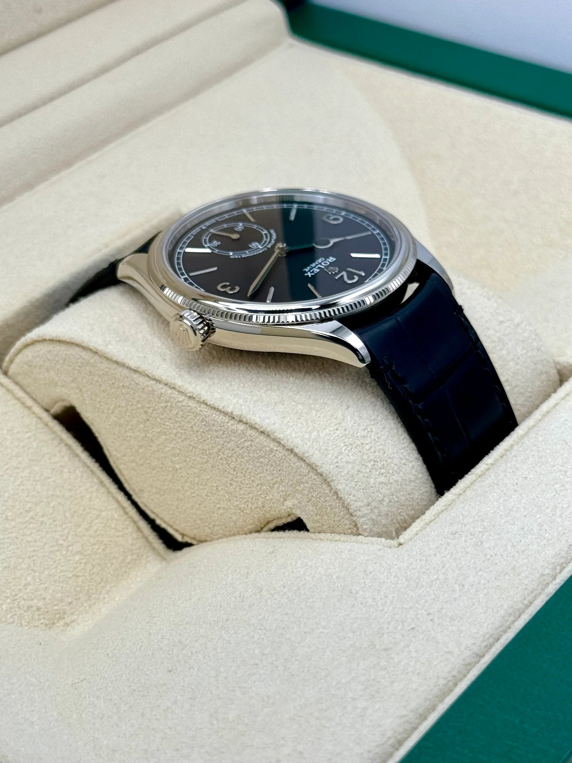 Rolex 1908 collection,39 mm,18 kt OR BLANC