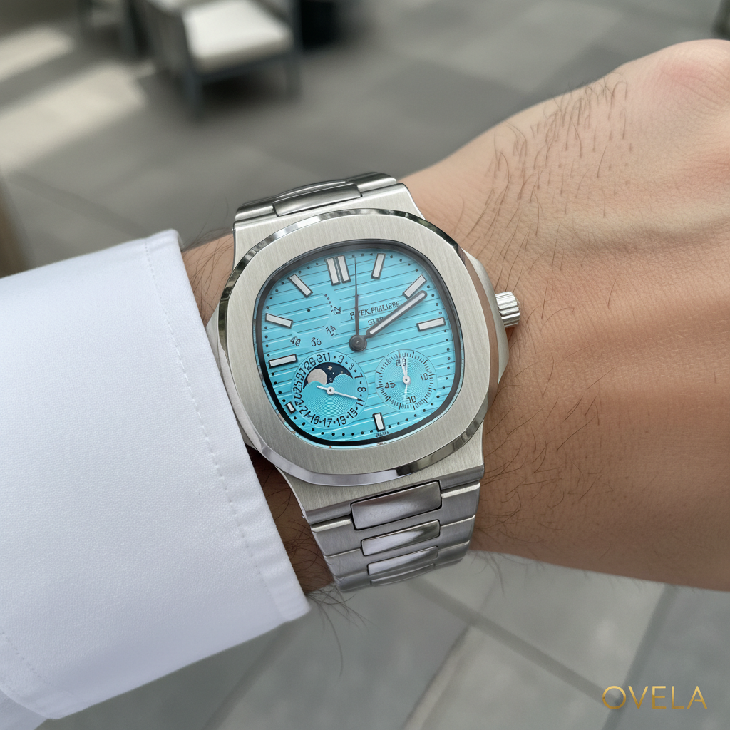 Patek Philippe Nautilus 5726 — Acier | Cadran Bleu Ciel | Phase de Lune