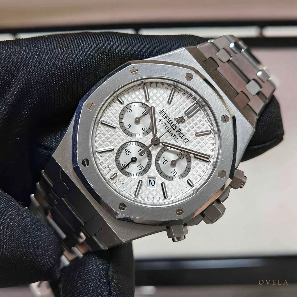 AP Royal Oak Chronographe gants noirs