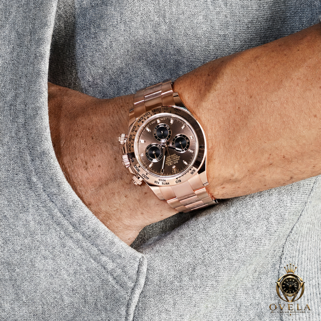 Rolex Daytona Choco Or Rose - Poignet pull gris avec logo OVELA