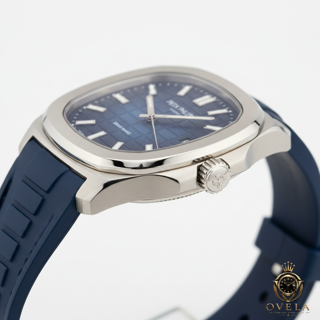 Patek Philippe Aquanaut - Vue profil latéral