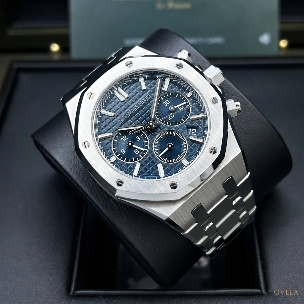 AP Royal Oak Chronographe coussin noir boutique