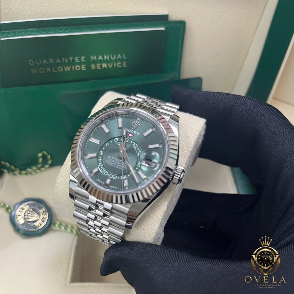 Sky-Dweller Green Jubilee - Boîte gants noirs avec logo OVELA