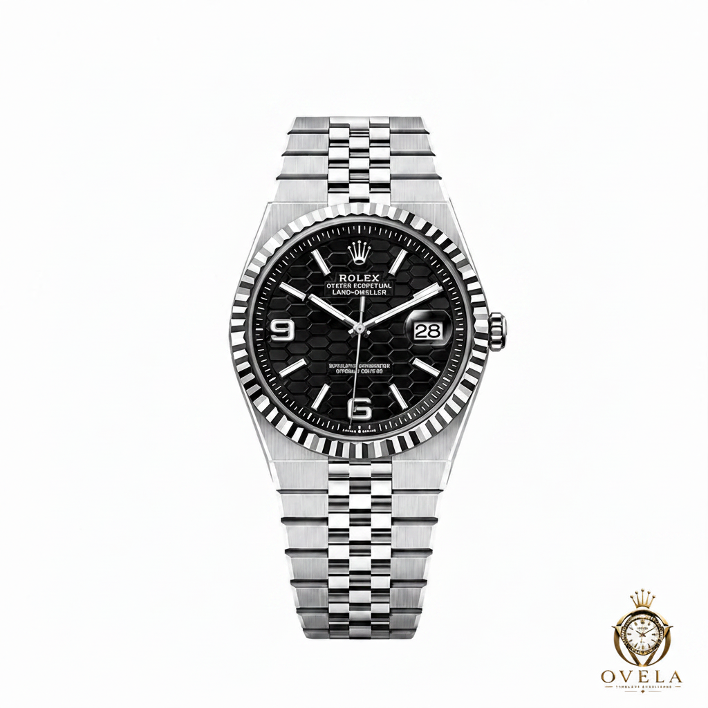 Rolex Land-Dweller Noir - Fond blanc face avec logo OVELA