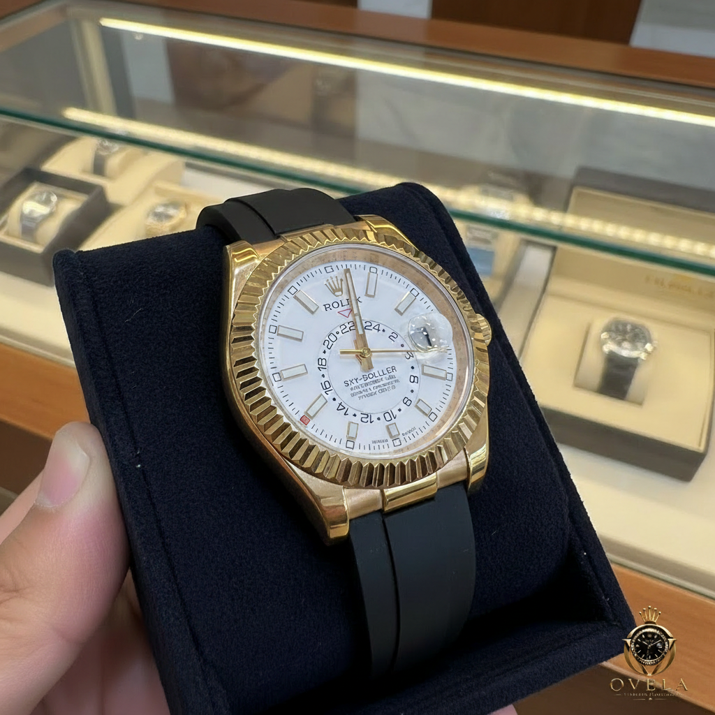 Rolex Sky-Dweller - Coussin boutique avec logo OVELA
