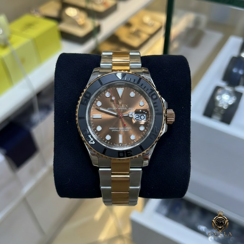 Rolex Yacht-Master Chocolat - Coussin boutique avec logo OVELA