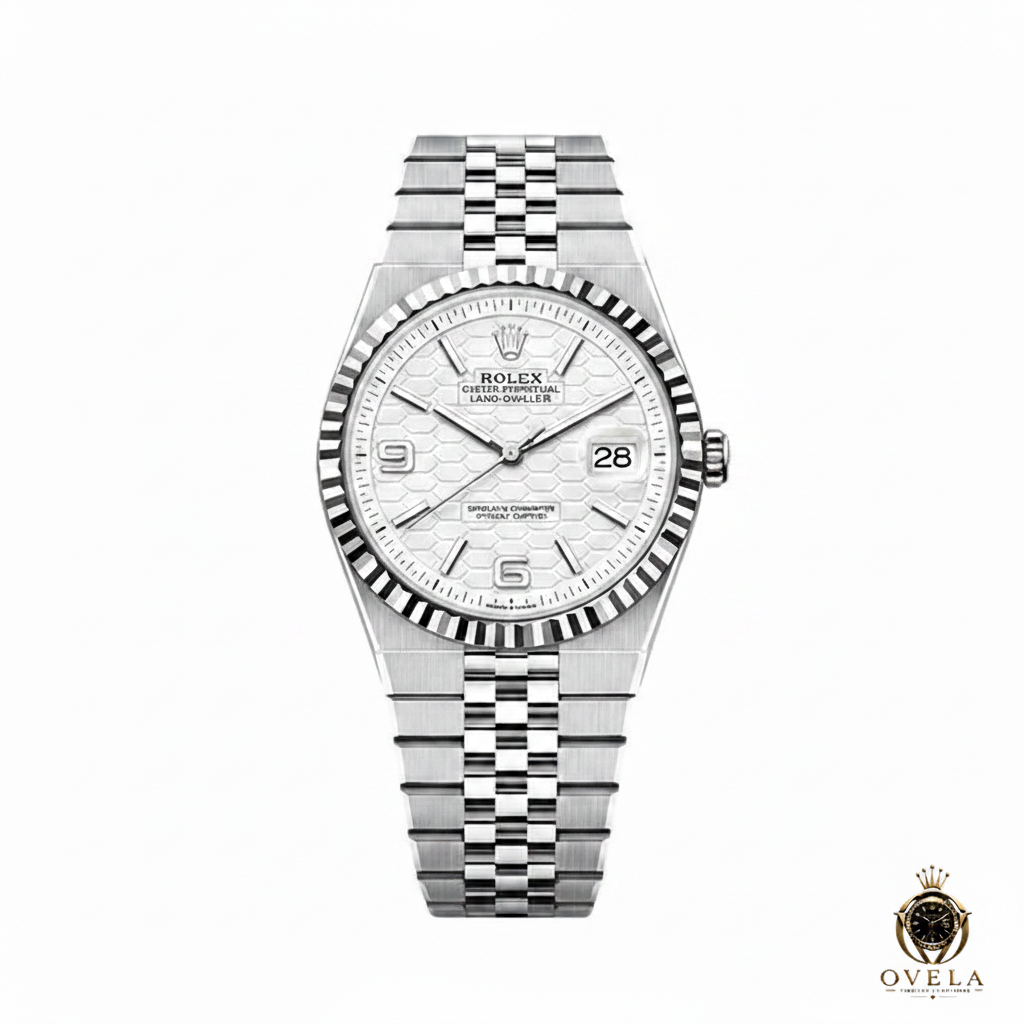 Rolex Land-Dweller Blanc - Fond blanc avec logo OVELA